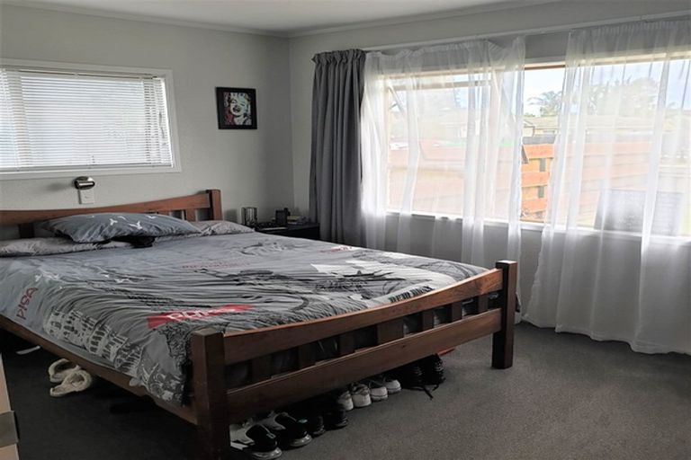 Photo of property in 19 Sandspit Road, Waiuku, 2123