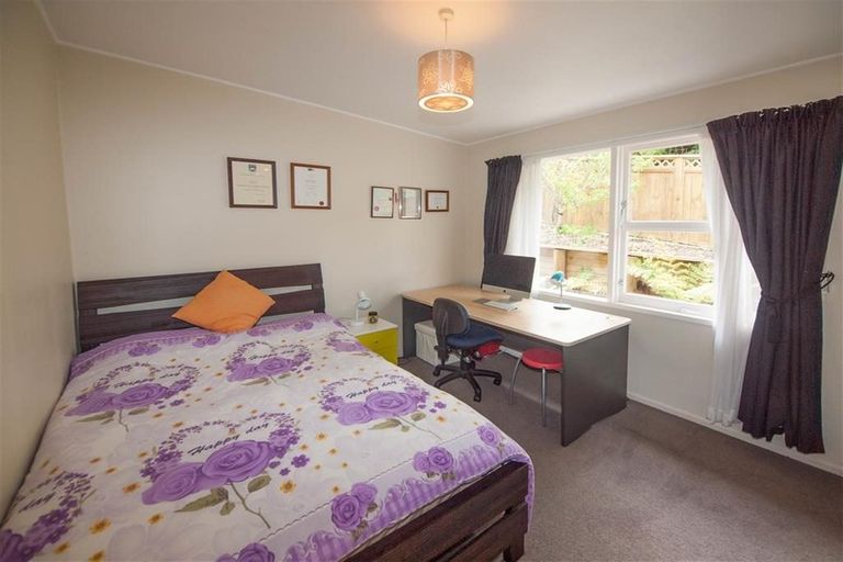 Photo of property in 3 Silverbirch Grove, Churton Park, Wellington, 6037