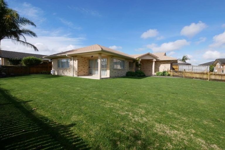 Photo of property in 37 Milson Drive, Papakura, 2110