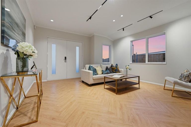 Photo of property in 9 Toporoa Street, Karaka, 2113