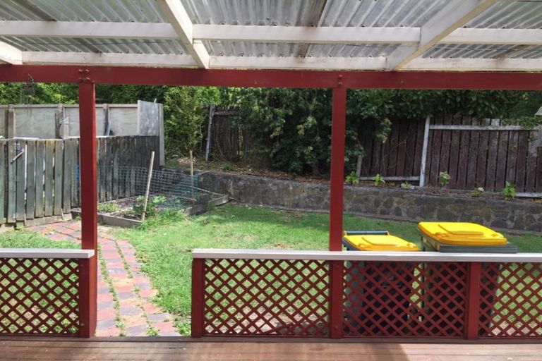 Photo of property in 15 Scarlet Drive, Ranui, Auckland, 0612