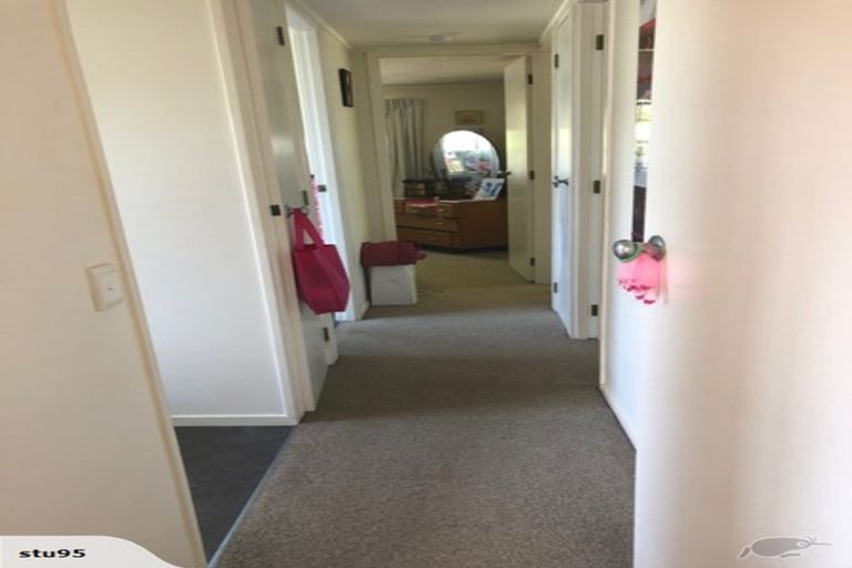 Photo of property in 35 Linwood Drive, Paraparaumu, 5032