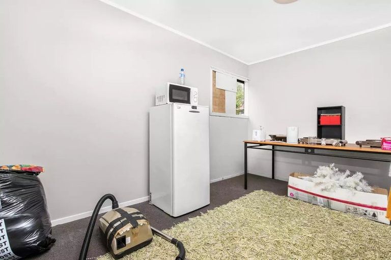 Photo of property in 3 Albertson Place, Manurewa, Auckland, 2102