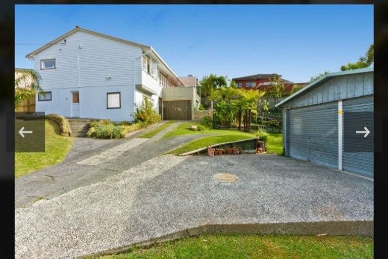 Photo of property in 50 Hebron Road, Waiake, Auckland, 0630