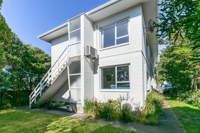 Photo of property in 69u7 Freyberg Street, Lyall Bay, Wellington, 6022