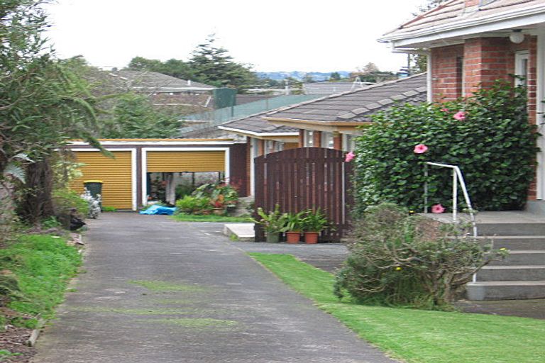 Photo of property in 2/17 Hayward Road, Papatoetoe, Auckland, 2025