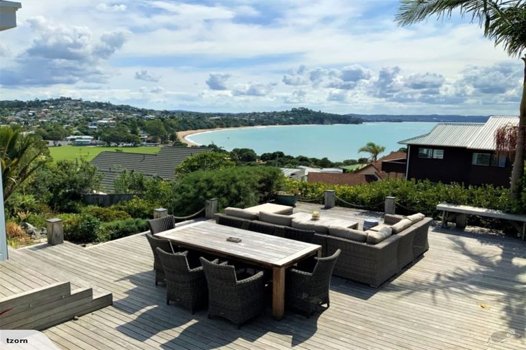 Photo of property in 22 Melandra Road, Stanmore Bay, Whangaparaoa, 0932