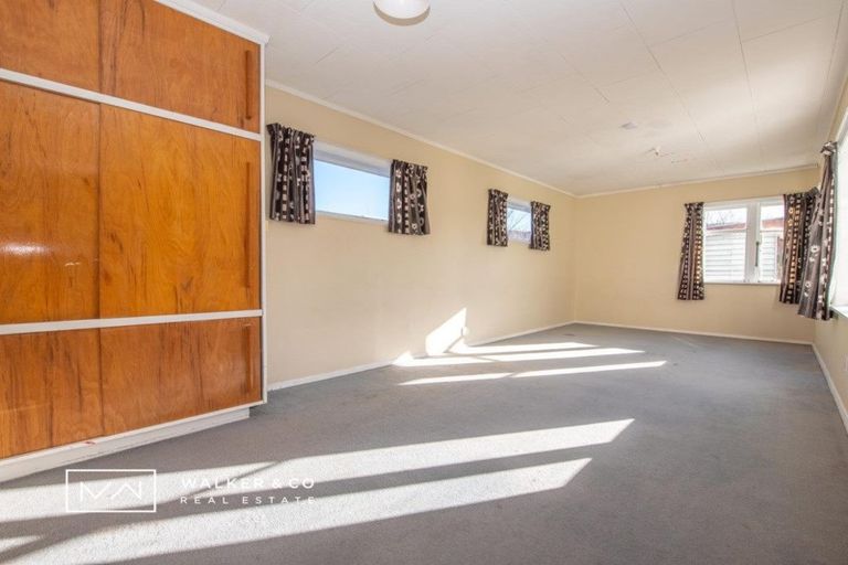 Photo of property in 152 Main Road, Wainuiomata, Lower Hutt, 5014
