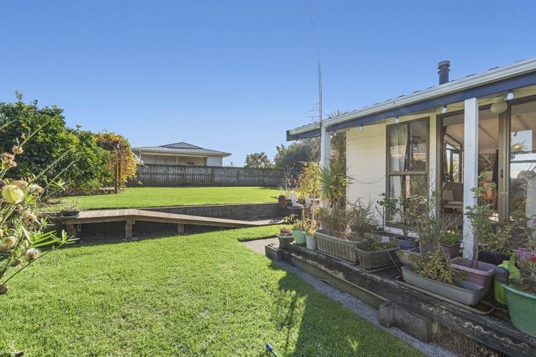 Photo of property in 5 Camellia Avenue, Bell Block, New Plymouth, 4312