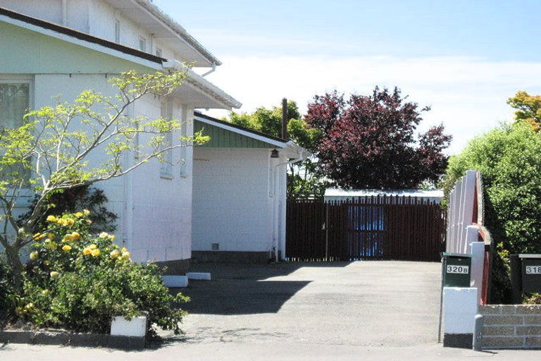 Photo of property in 320a Avonhead Road, Avonhead, Christchurch, 8042