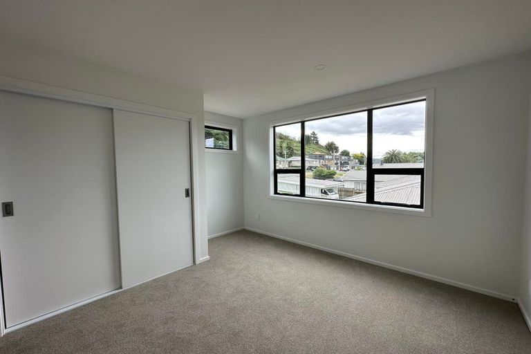 Photo of property in 3/27 Main Road, Wainuiomata, Lower Hutt, 5014