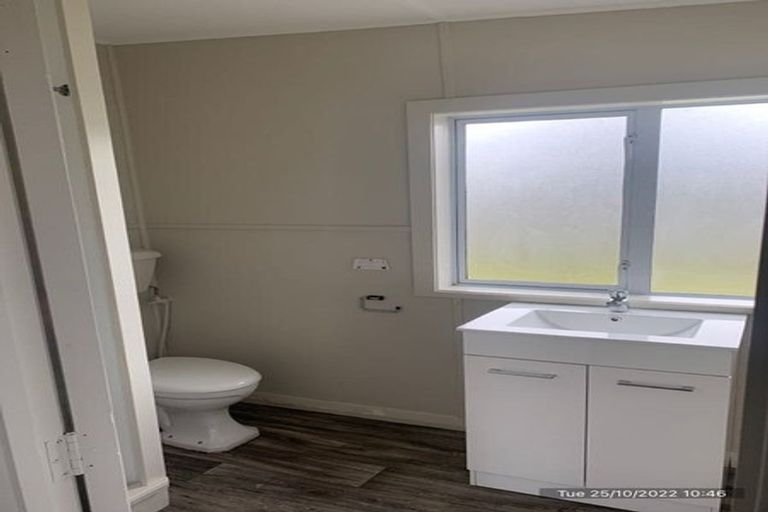 Photo of property in 12b-1 Gladstone Street, Westport, 7825