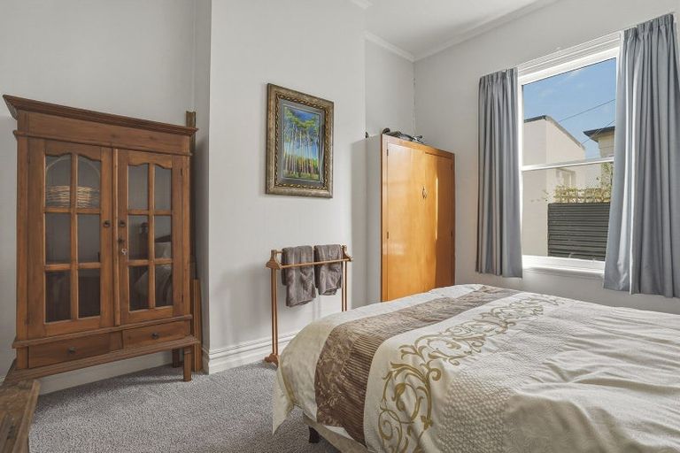 Photo of property in 37 Prince Albert Road, Saint Kilda, Dunedin, 9012
