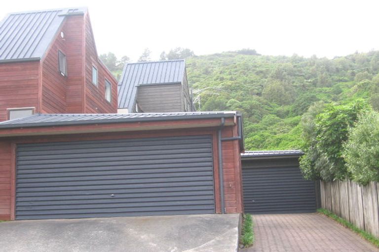 Photo of property in 6 Satara Crescent, Khandallah, Wellington, 6035