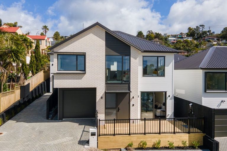 Photo of property in 1a Adelie Place, Murrays Bay, Auckland, 0630