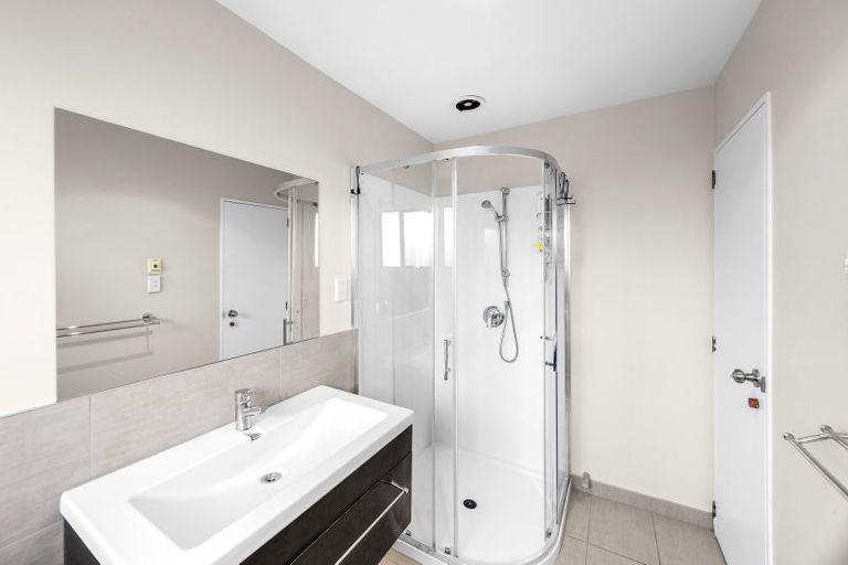 Photo of property in 58 Cowes Street, Avondale, Christchurch, 8061
