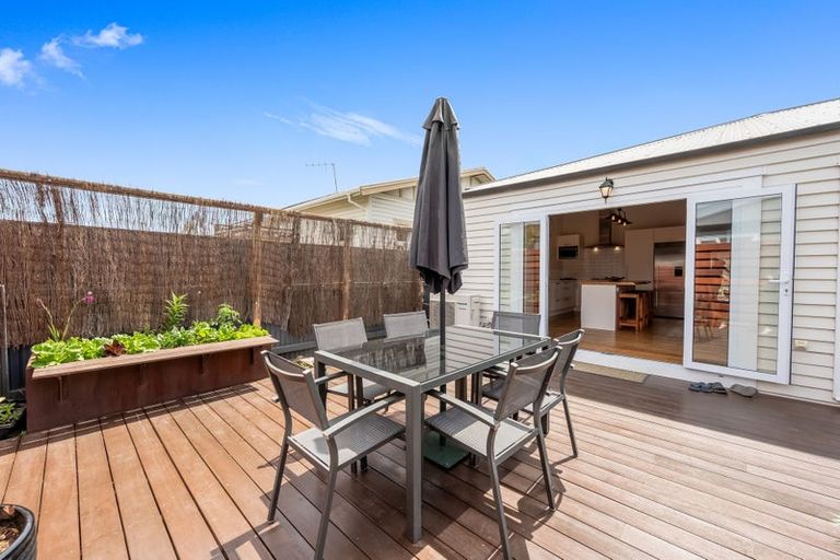 Photo of property in 31 Carnell Street, Napier South, Napier, 4110