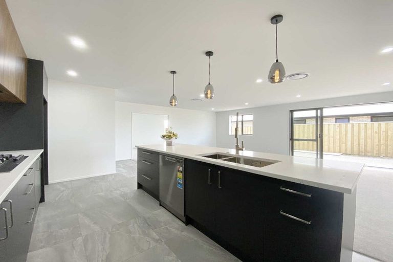 Photo of property in 72 Finn Avenue, Rolleston, 7615