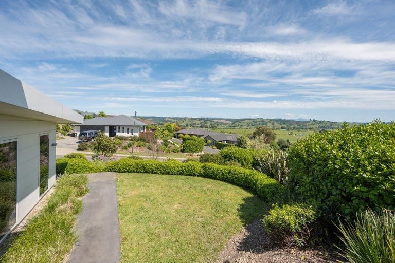 Photo of property in 23 Katania Heights, Brightwater, 7022