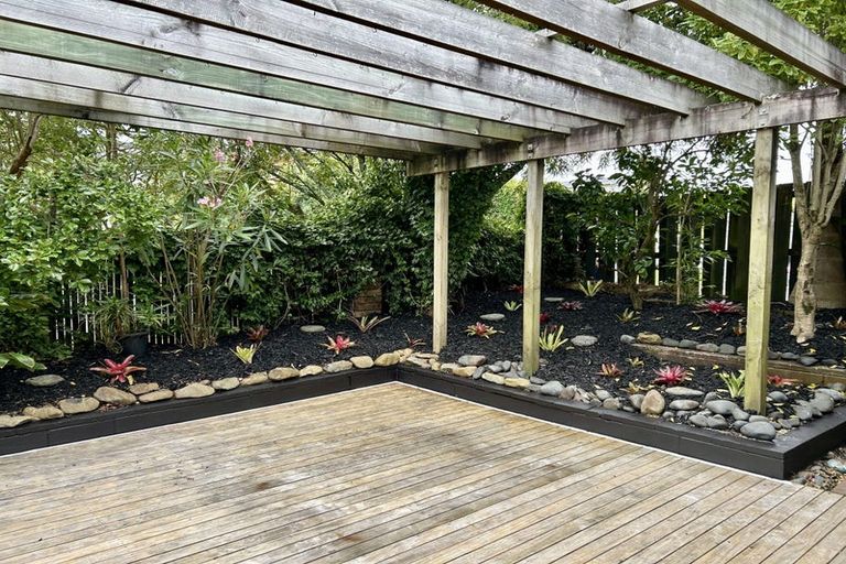Photo of property in 2/36 Pakira Avenue, Glendene, Auckland, 0602