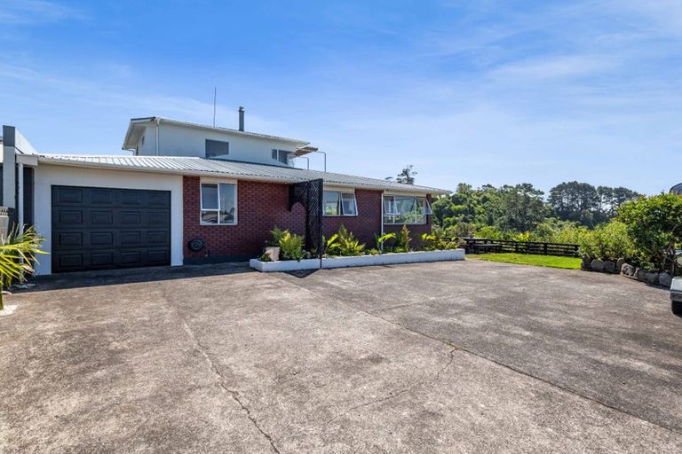 Photo of property in 29 Whakapaki Street, Urenui, 4375