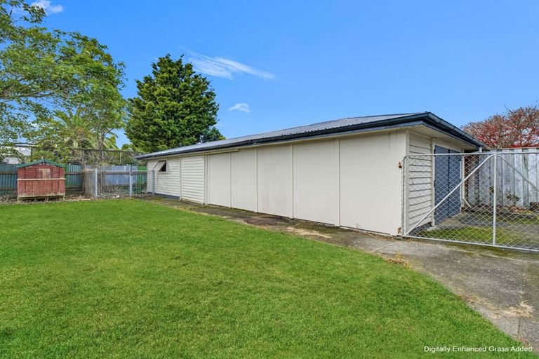 Photo of property in 17 Neptune Street, Dannevirke, 4930