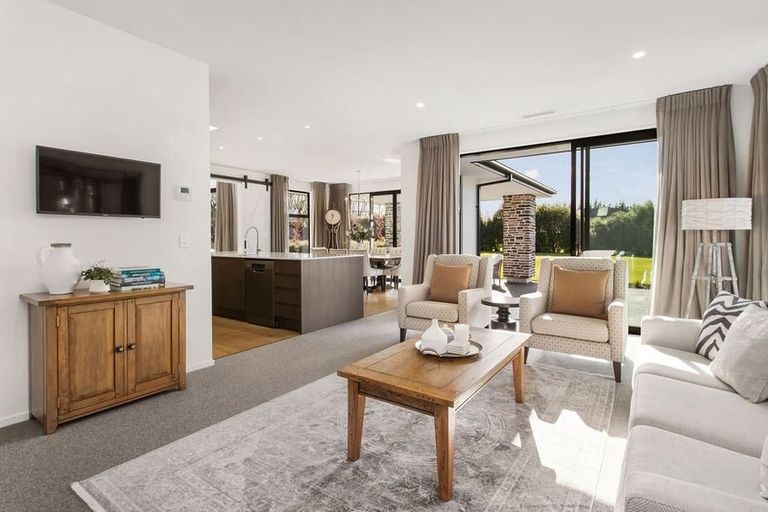 Photo of property in 21 Classiebawn Lane, Prebbleton, 7676