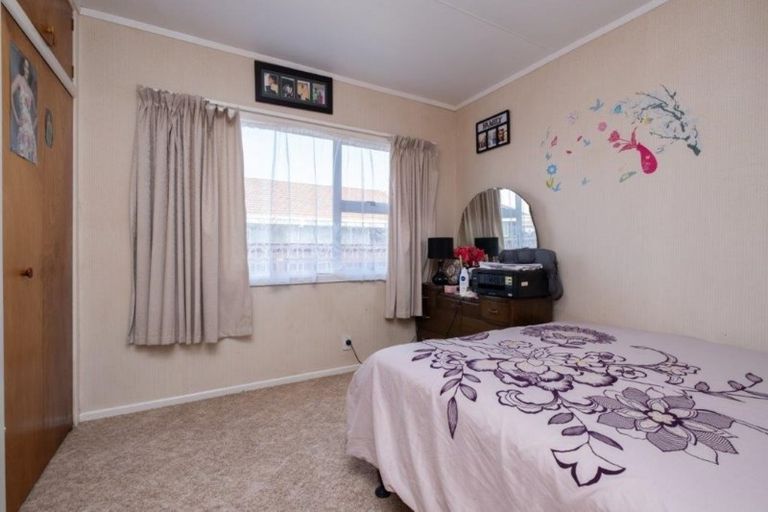 Photo of property in 8a Milmoe Street, Hawera, 4610