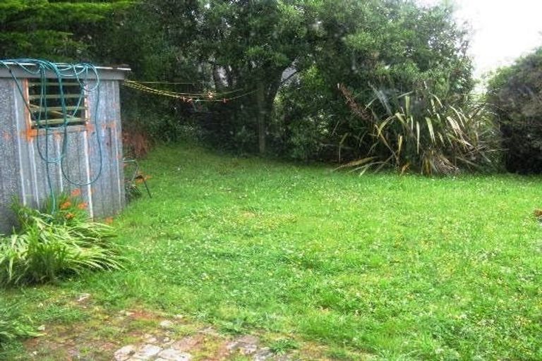Photo of property in 70 Makara Road, Karori, Wellington, 6012