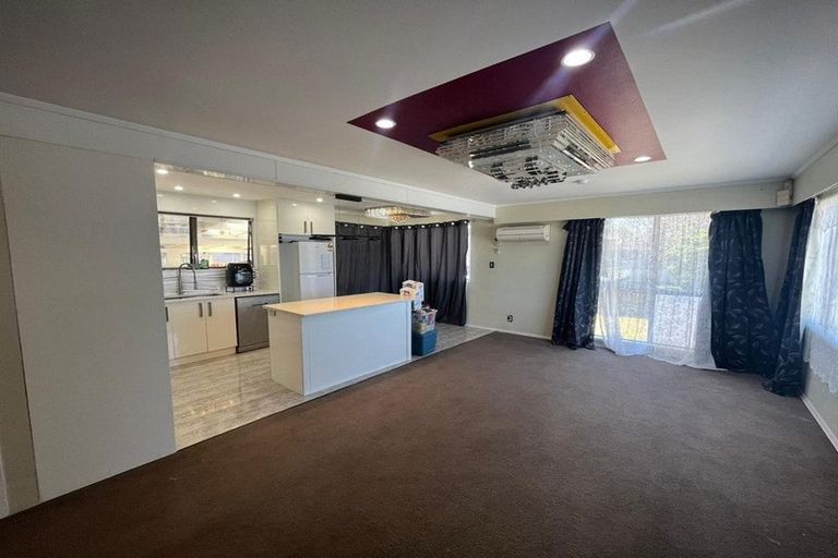 Photo of property in 6 Montego Place, Weymouth, Auckland, 2103