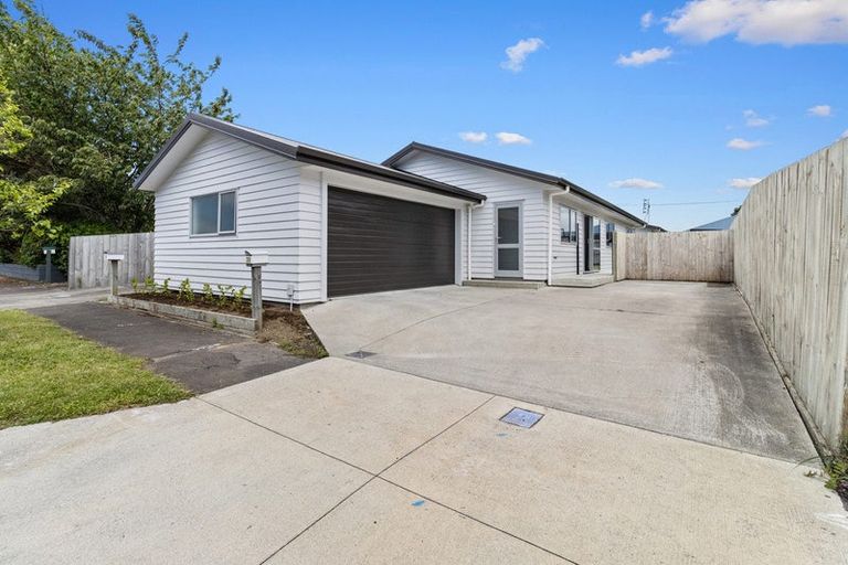 Photo of property in 30 Wrantage Street, Westown, New Plymouth, 4310