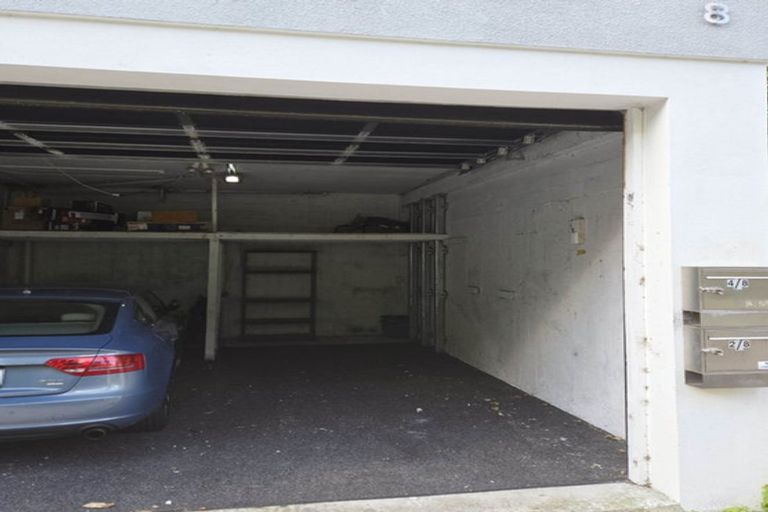 Photo of property in 4/8 Governor Road, Northland, Wellington, 6012