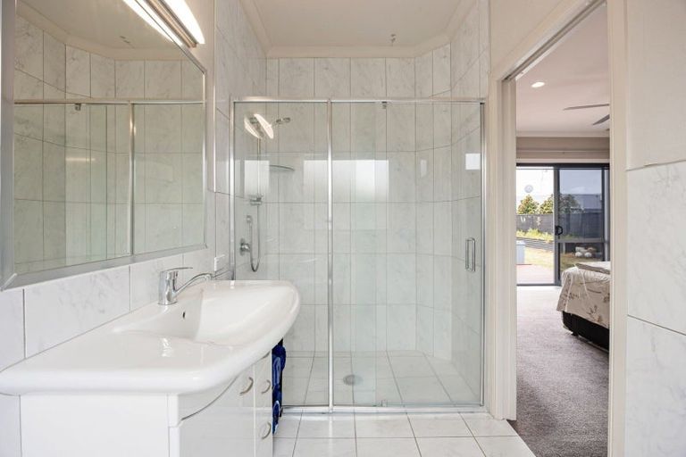 Photo of property in 13 Palliser Drive, Huntington, Hamilton, 3210