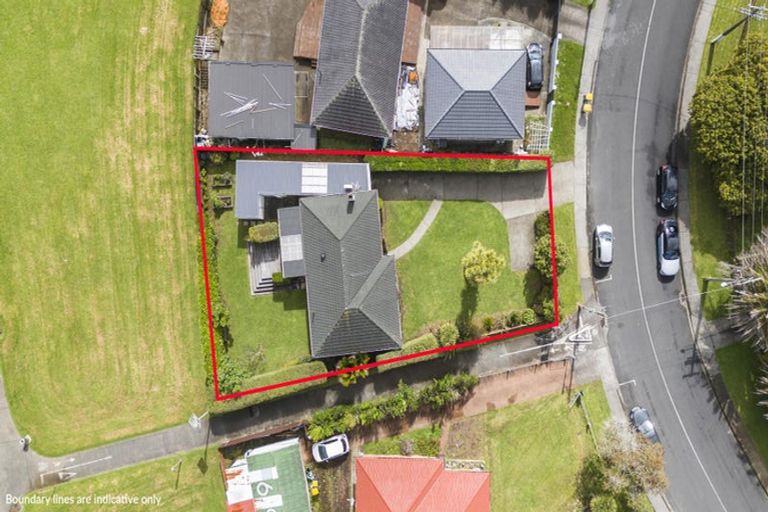 Photo of property in 67 Smythe Road, Henderson, Auckland, 0612