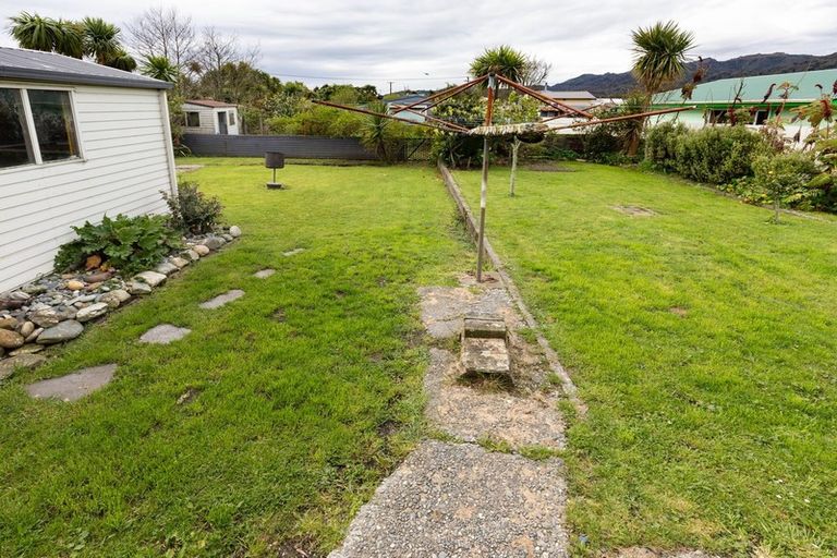 Photo of property in 10 Mills Street, Runanga, 7803