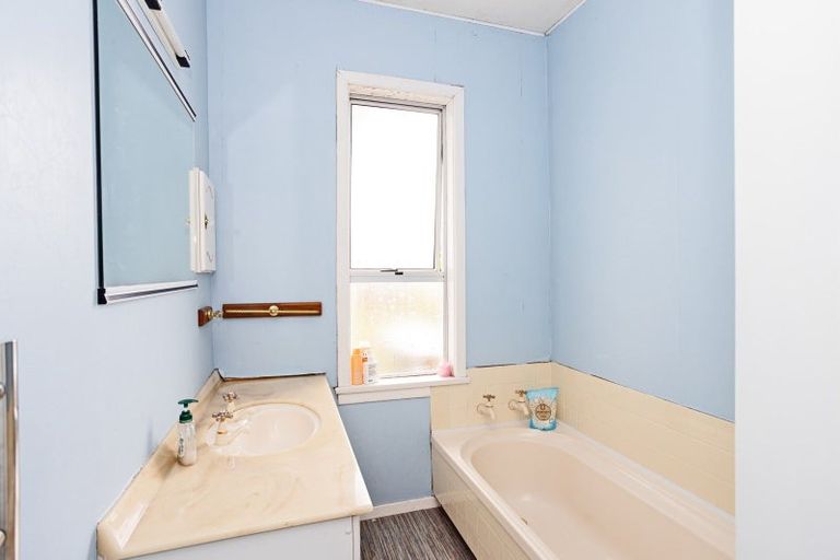 Photo of property in 787 Queens Drive, Waikiwi, Invercargill, 9810