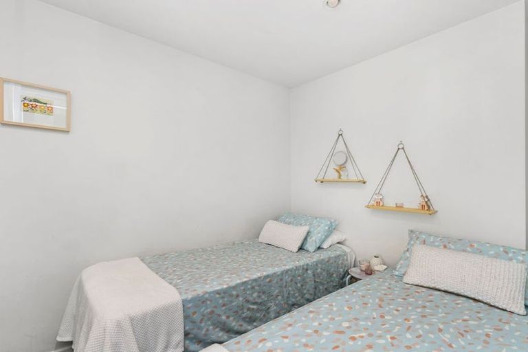 Photo of property in Terrace Garden Apartments, 10a/120 The Terrace, Wellington Central, Wellington, 6011