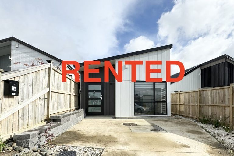Photo of property in 16 Morus Road, Massey, Auckland, 0614