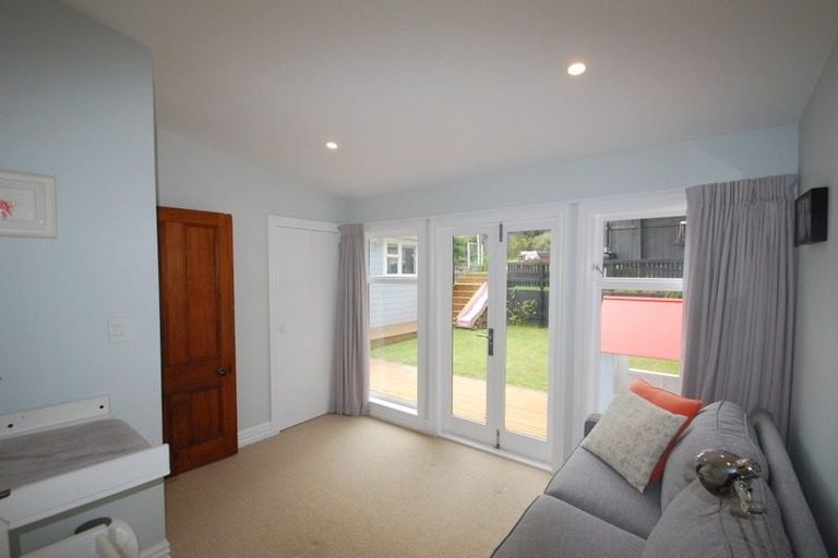 Photo of property in 87 Tiber Street, Island Bay, Wellington, 6023