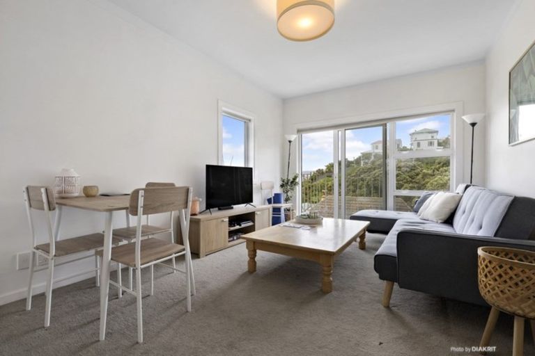 Photo of property in Kingsgate Flats, 10 Austin Street, Mount Victoria, Wellington, 6011