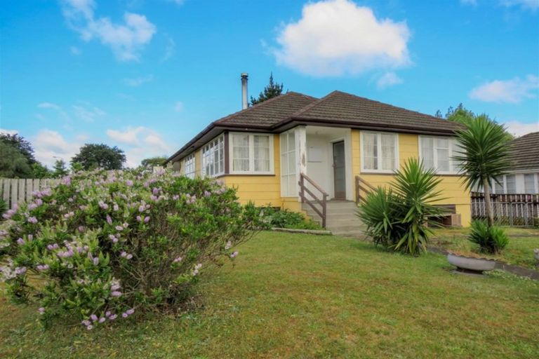 Photo of property in 7 Guy Street, Dannevirke, 4930