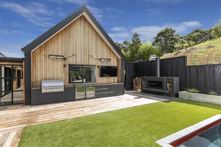 Photo of property in 31 James Paige Lane, Riverhead, 0793