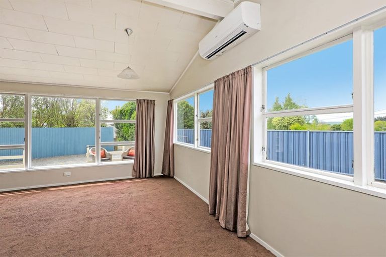 Photo of property in 30 Ross Street, Otane, 4202