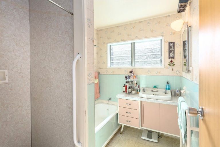 Photo of property in 17 Keir Crescent, Lansdowne, Masterton, 5810