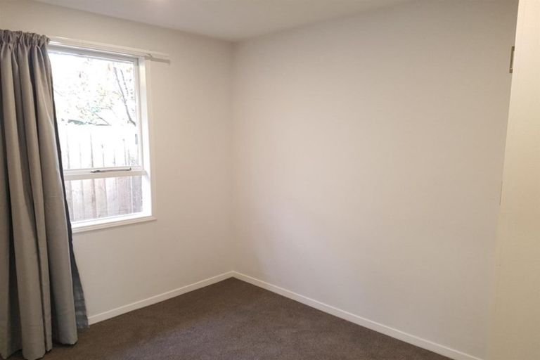 Photo of property in 2/62 Clare Road, St Albans, Christchurch, 8014