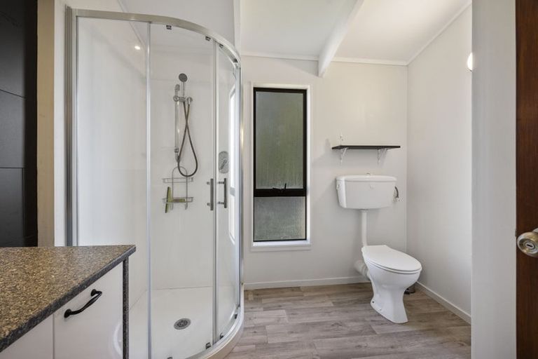 Photo of property in 28 Mccarthy Street, Hawera, 4610