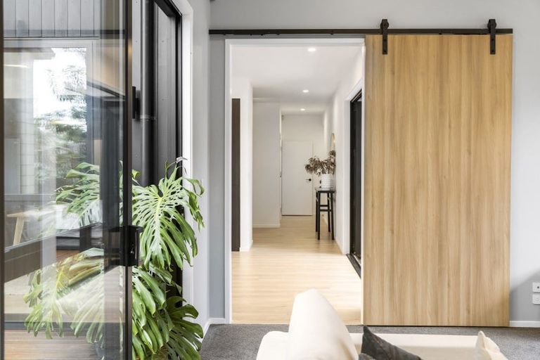 Photo of property in 102 Moffat Road, Bethlehem, Tauranga, 3110