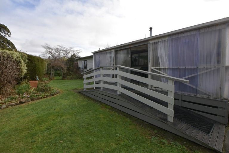 Photo of property in 250b High Street North, Carterton, 5713