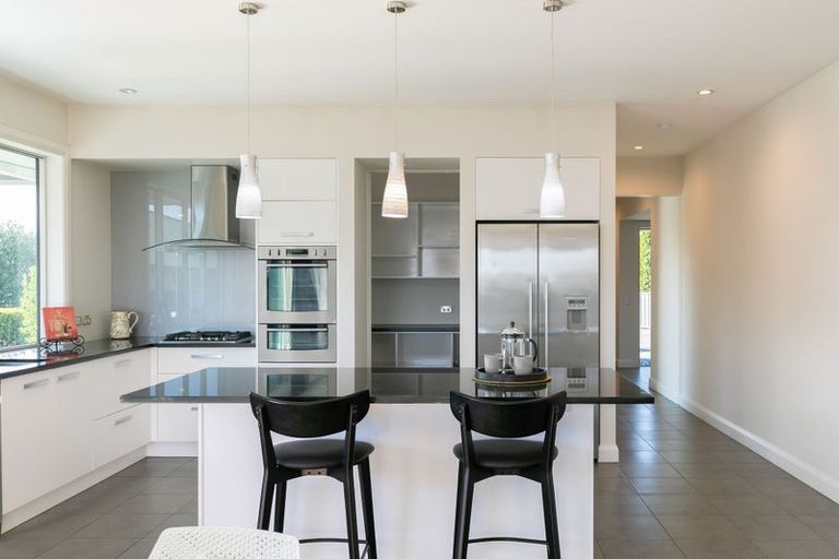 Photo of property in 155 Arataki Road, Havelock North, 4130