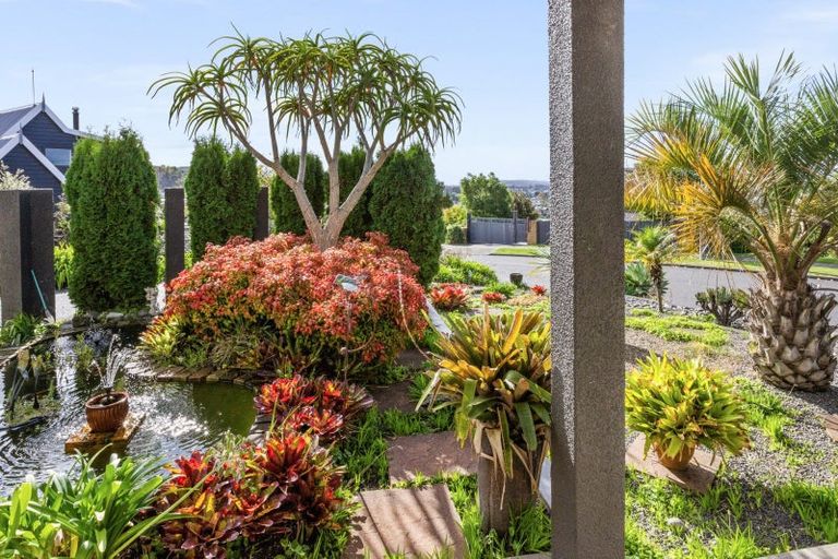 Photo of property in 58 Churchill Drive, Taradale, Napier, 4112